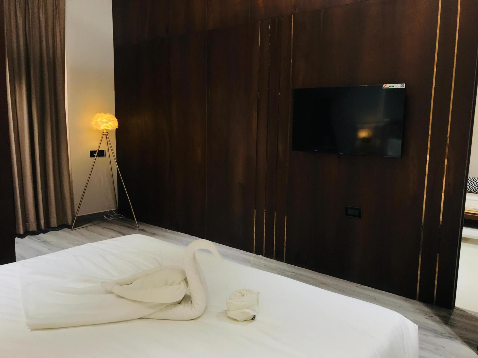 Hotel Midas Inn Mathura Zewnętrze zdjęcie