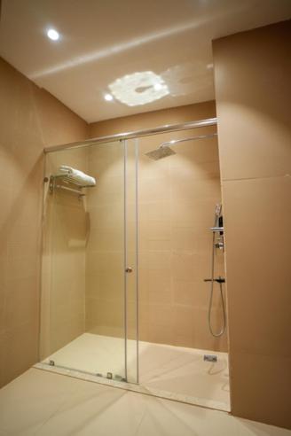 Hotel Midas Inn Mathura Zewnętrze zdjęcie