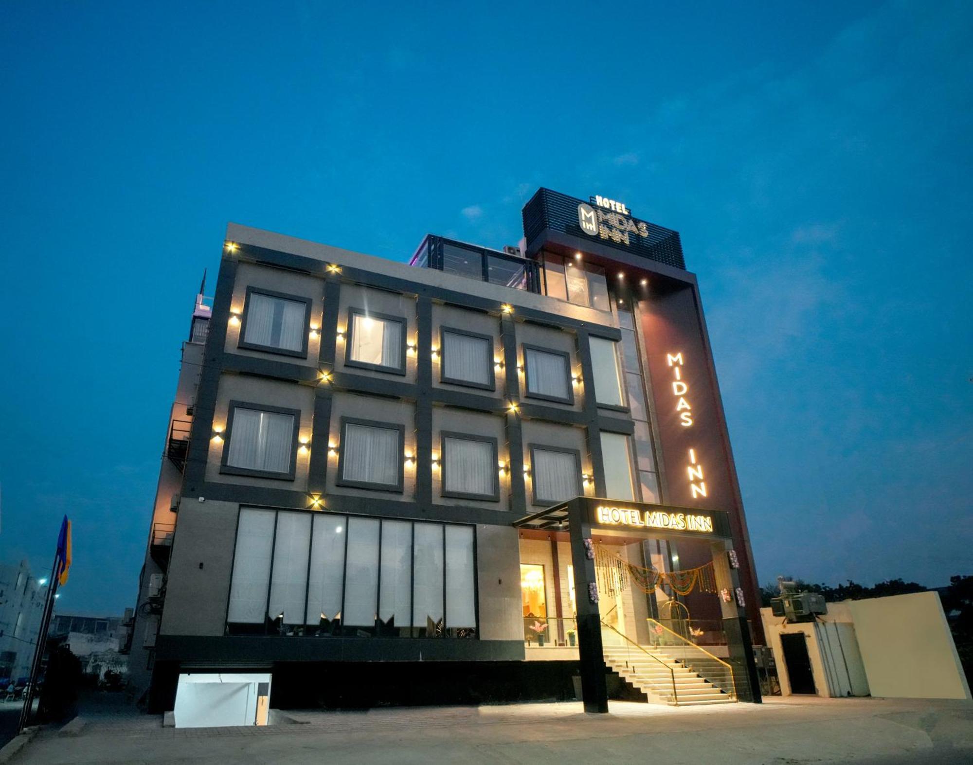 Hotel Midas Inn Mathura Zewnętrze zdjęcie